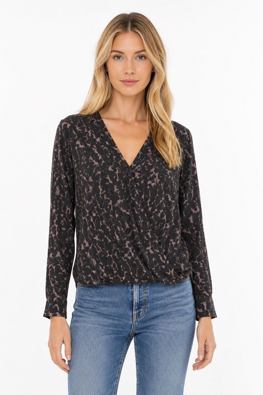 Rails Hillary Blouse M Diffused Cheetah Faux Wrap V Neck High Low Animal Prin